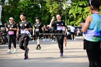Runner Photo 4143503