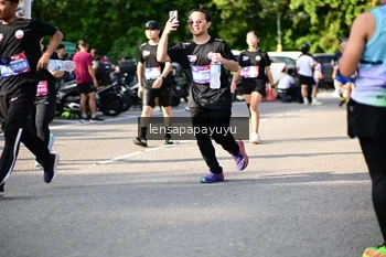 Runner Photo 4143507