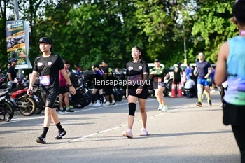 Runner Photo 4143512