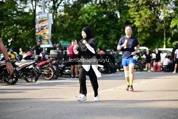 Runner Photo 4143517