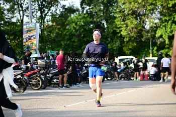 Runner Photo 4143519