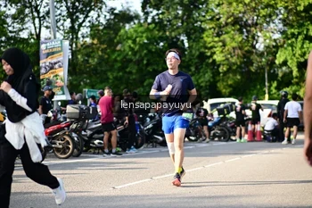 Runner Photo 4143520