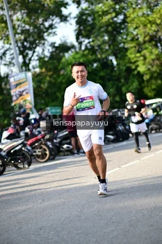 Runner Photo 4143528