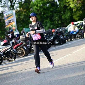 Runner Photo 4143542