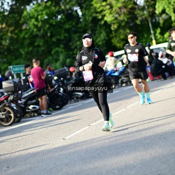 Runner Photo 4143545