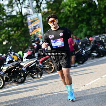 Runner Photo 4143550