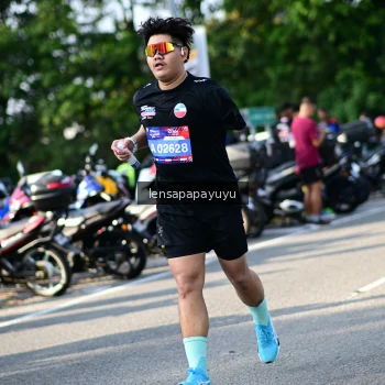 Runner Photo 4143555