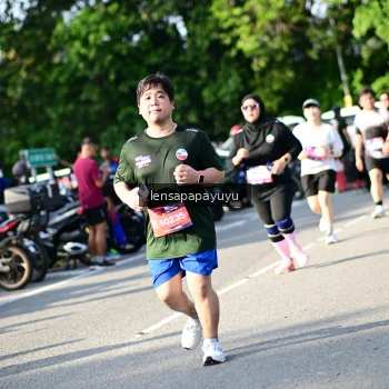 Runner Photo 4143561