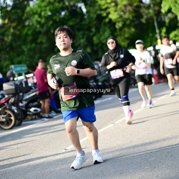 Runner Photo 4143562