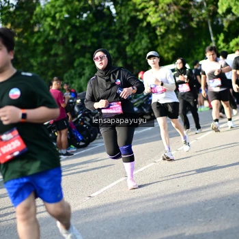 Runner Photo 4143565