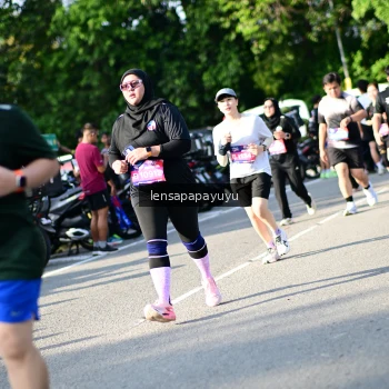 Runner Photo 4143568