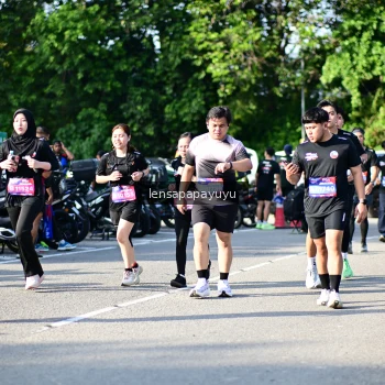 Runner Photo 4143571