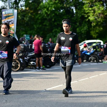 Runner Photo 4143579