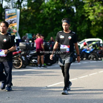 Runner Photo 4143580