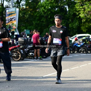 Runner Photo 4143582