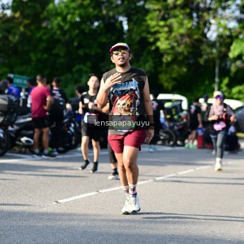 Runner Photo 4143592