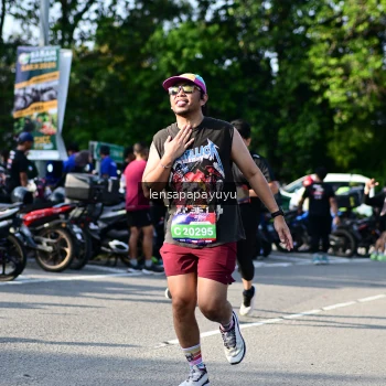 Runner Photo 4143598