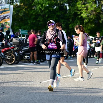Runner Photo 4143606