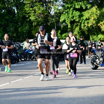 Runner Photo 4143622