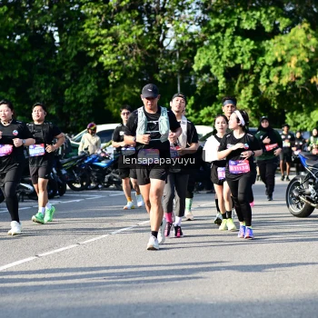 Runner Photo 4143623