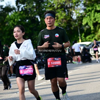 Runner Photo 4143633