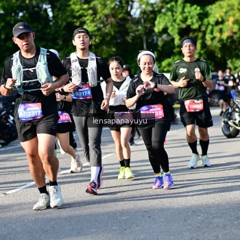 Runner Photo 4143634