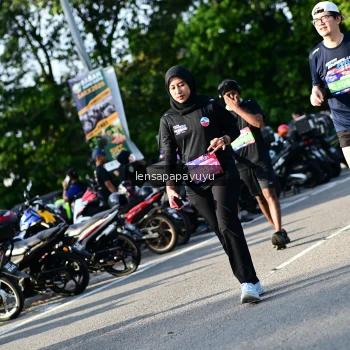 Runner Photo 4143660