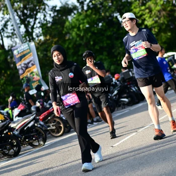 Runner Photo 4143661