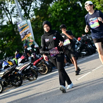 Runner Photo 4143663