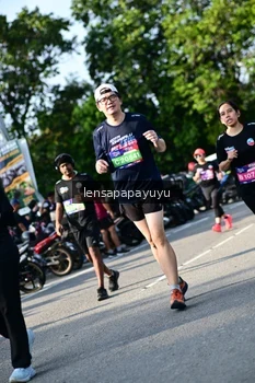 Runner Photo 4143667