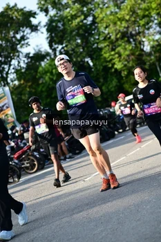 Runner Photo 4143669