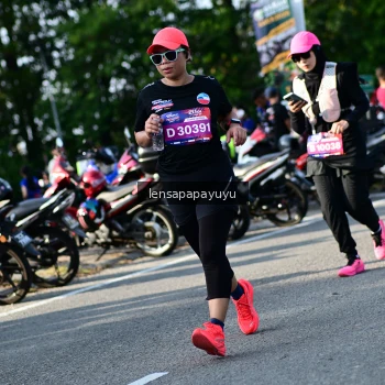 Runner Photo 4143678