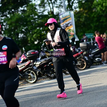Runner Photo 4143682