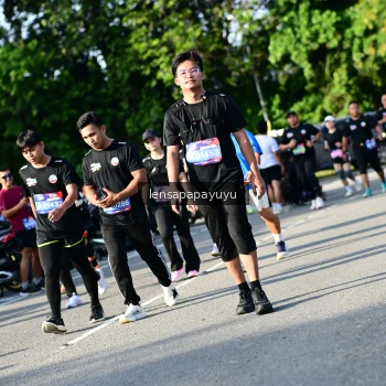 Runner Photo 4143688