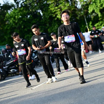 Runner Photo 4143690