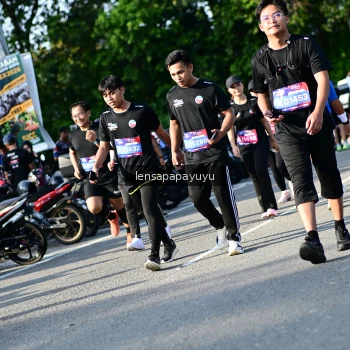 Runner Photo 4143695