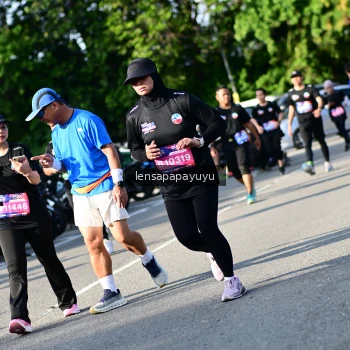 Runner Photo 4143697