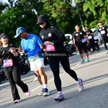 Runner Photo 4143699