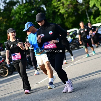 Runner Photo 4143703