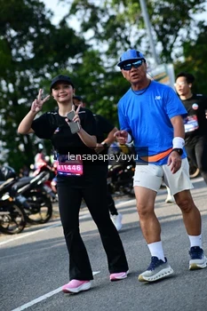 Runner Photo 4143718