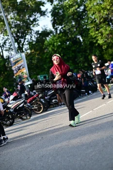 Runner Photo 4143730