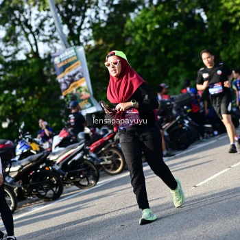 Runner Photo 4143734