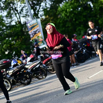 Runner Photo 4143735
