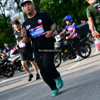 Runner Photo 4143743