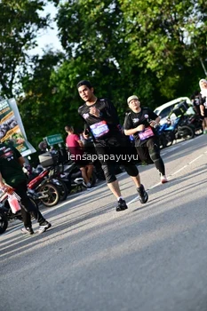 Runner Photo 4143745