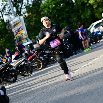 Runner Photo 4143750