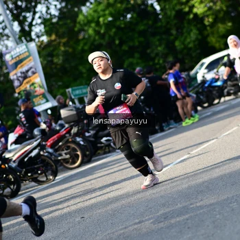 Runner Photo 4143751