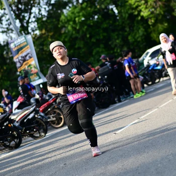Runner Photo 4143753