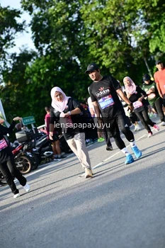 Runner Photo 4143754