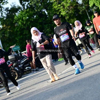Runner Photo 4143755